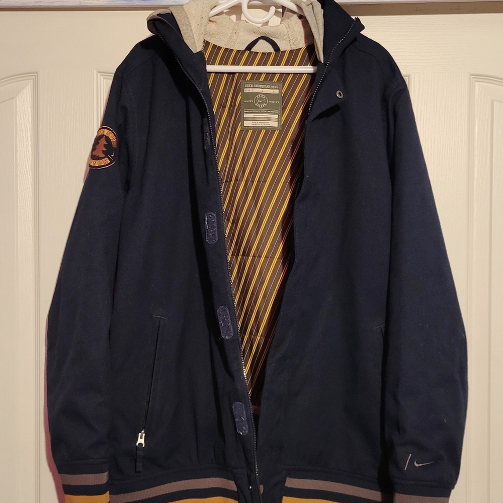Nike Holloday Snowboarding Jacket